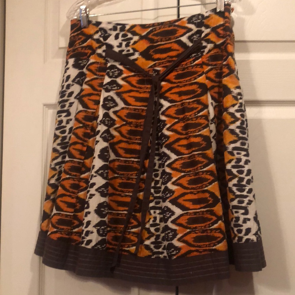 Mix Nouveau NY - Small Animal Print with Contrasting Pleats.